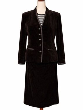 Vintage Butte velvet skirt set suit. Black with trim at front, pockets, cuffs- L